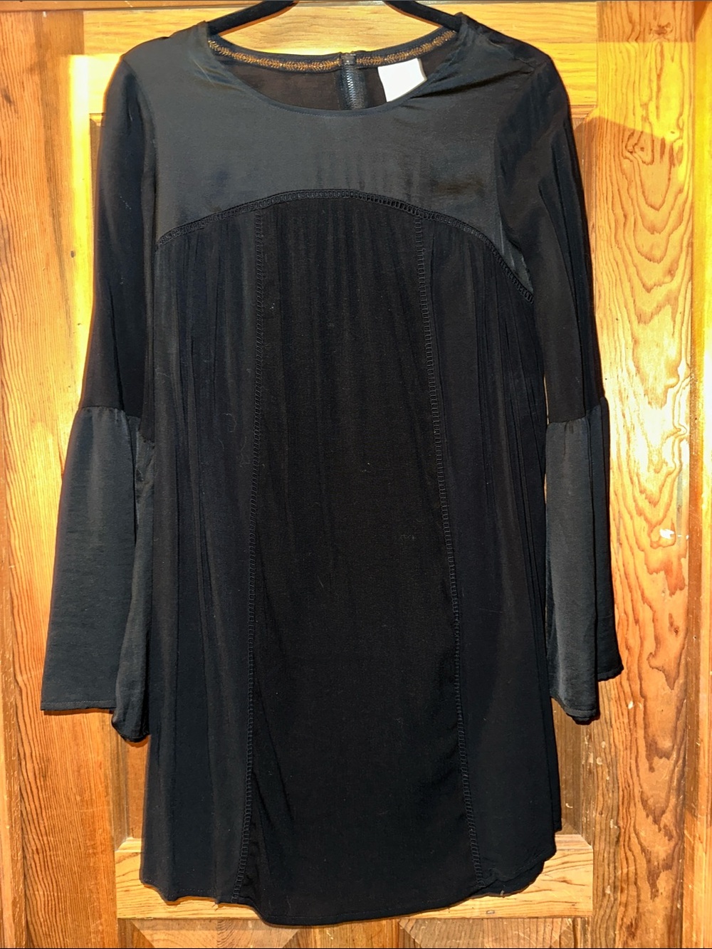 Knox rose black long sleeve dress